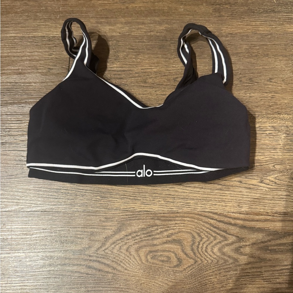 Alo Hearth Throb bra